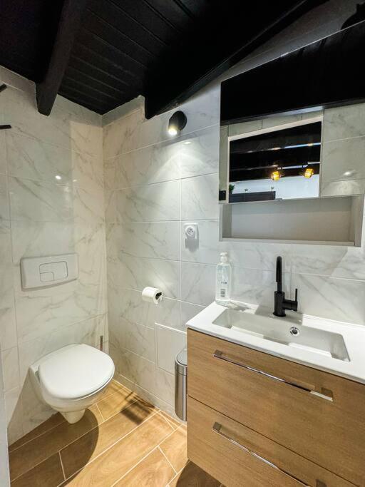 New: Calme Et Elegance *Face A La Gare*_Centrale Guingamp Exteriör bild